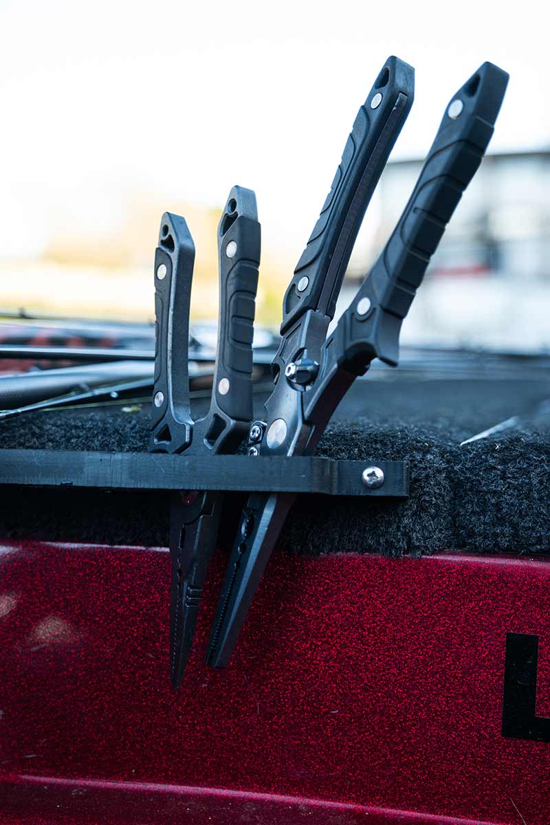 Zange und Anhängevorrichtung Fox Rage