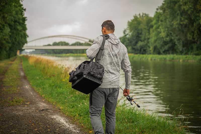 Rucksack mit Boxen Fox Rage Voyager Tarnfarben Groß