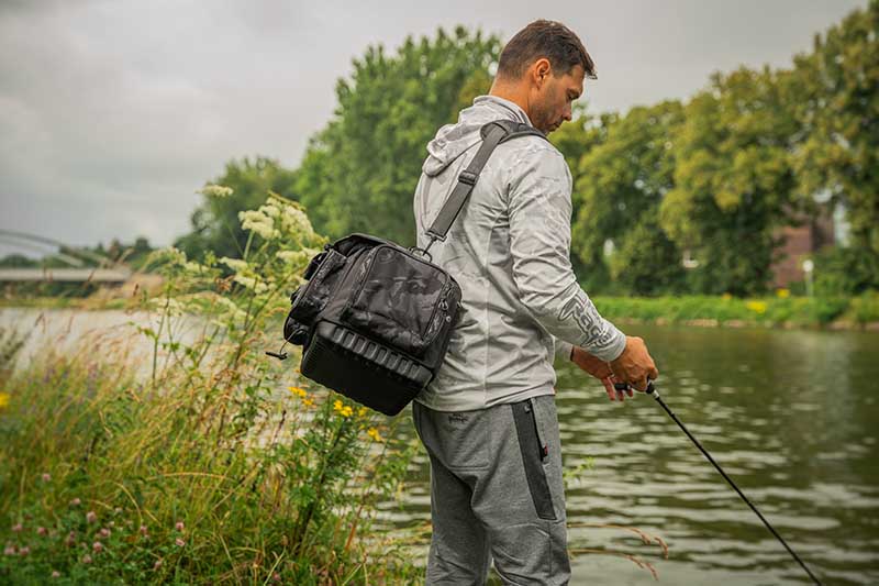 Rucksack mit Boxen Fox Rage Voyager Tarnfarben Groß