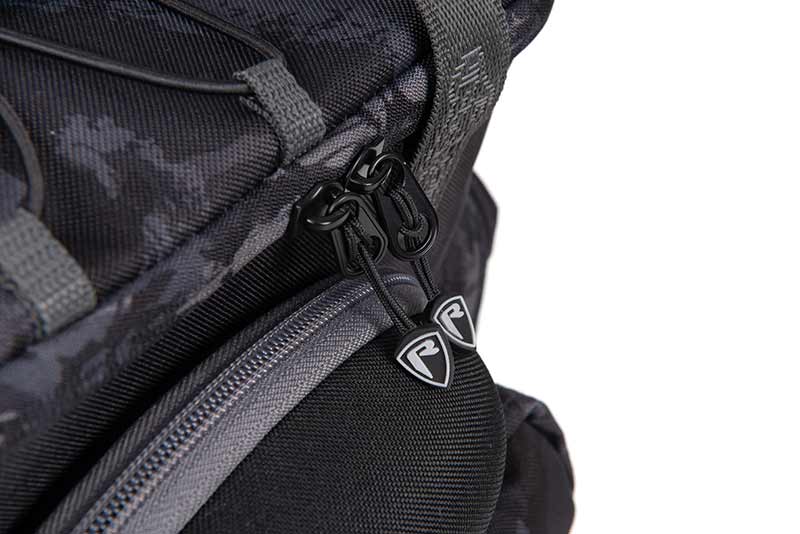 Rucksack mit Boxen Fox Rage Voyager Tarnfarbe Medium