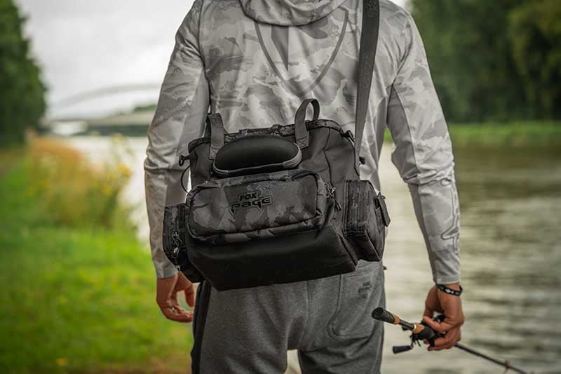 Rucksack mit Boxen Fox Rage Voyager Tarnfarbe Medium