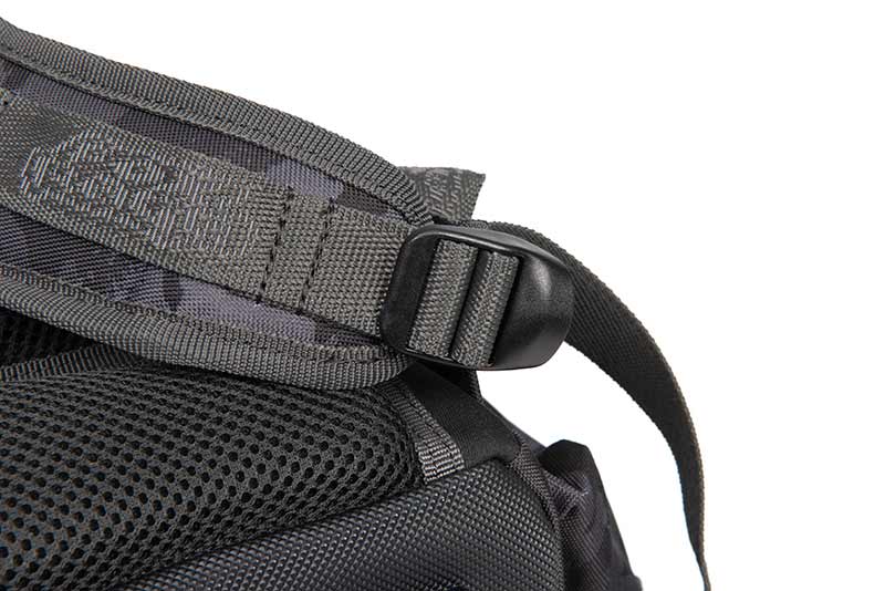 Rucksack mit Boxen Fox Rage Voyager