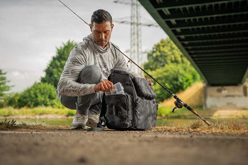 Rucksack mit Boxen Fox Rage Voyager