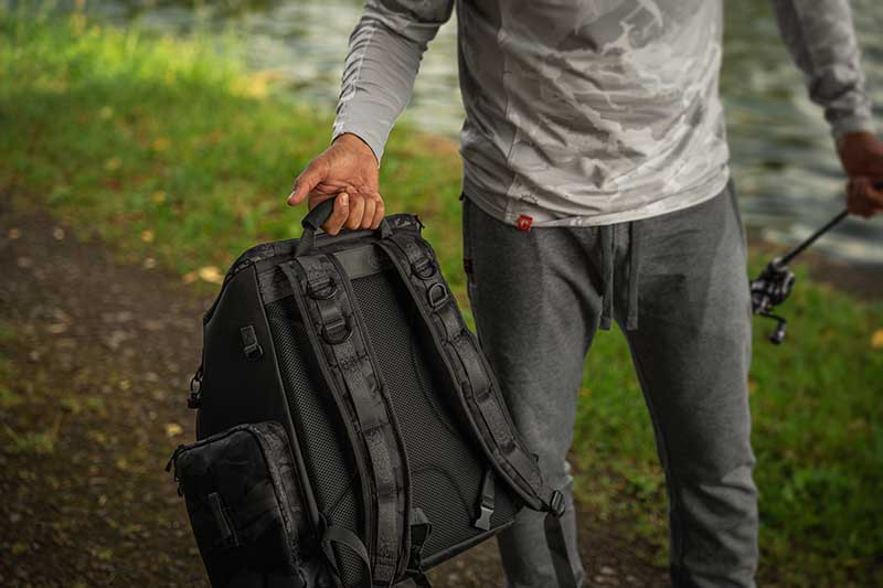 Rucksack mit Boxen Fox Rage Voyager