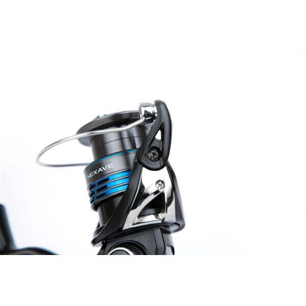 Carrete Shimano Nexave FI 2500 HG - Tienda Bass