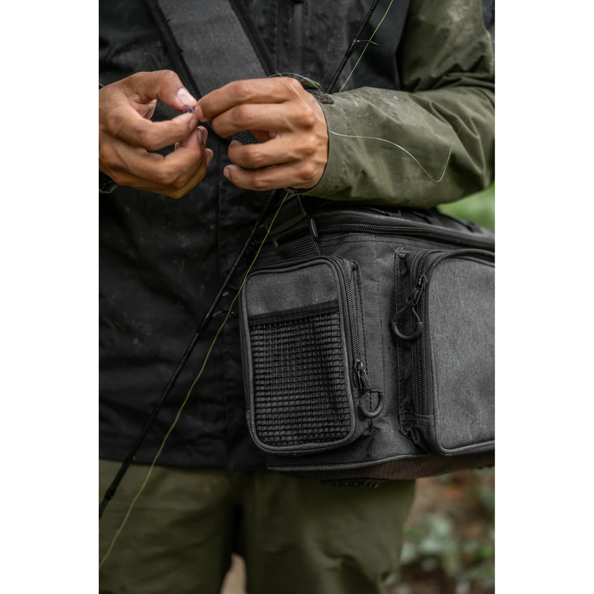 Macuto Zebco Trophy System Carryall Medium 12.5L 22x46x20